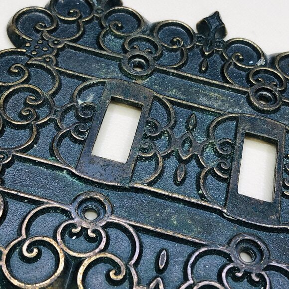 Vintage Home Hardware Ornate Brass Double Toggle Switch Metal Cover Plate - Picture 2 of 10